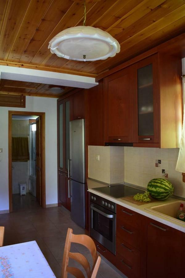 Holiday Home Dionysis Khorevtón Buitenkant foto